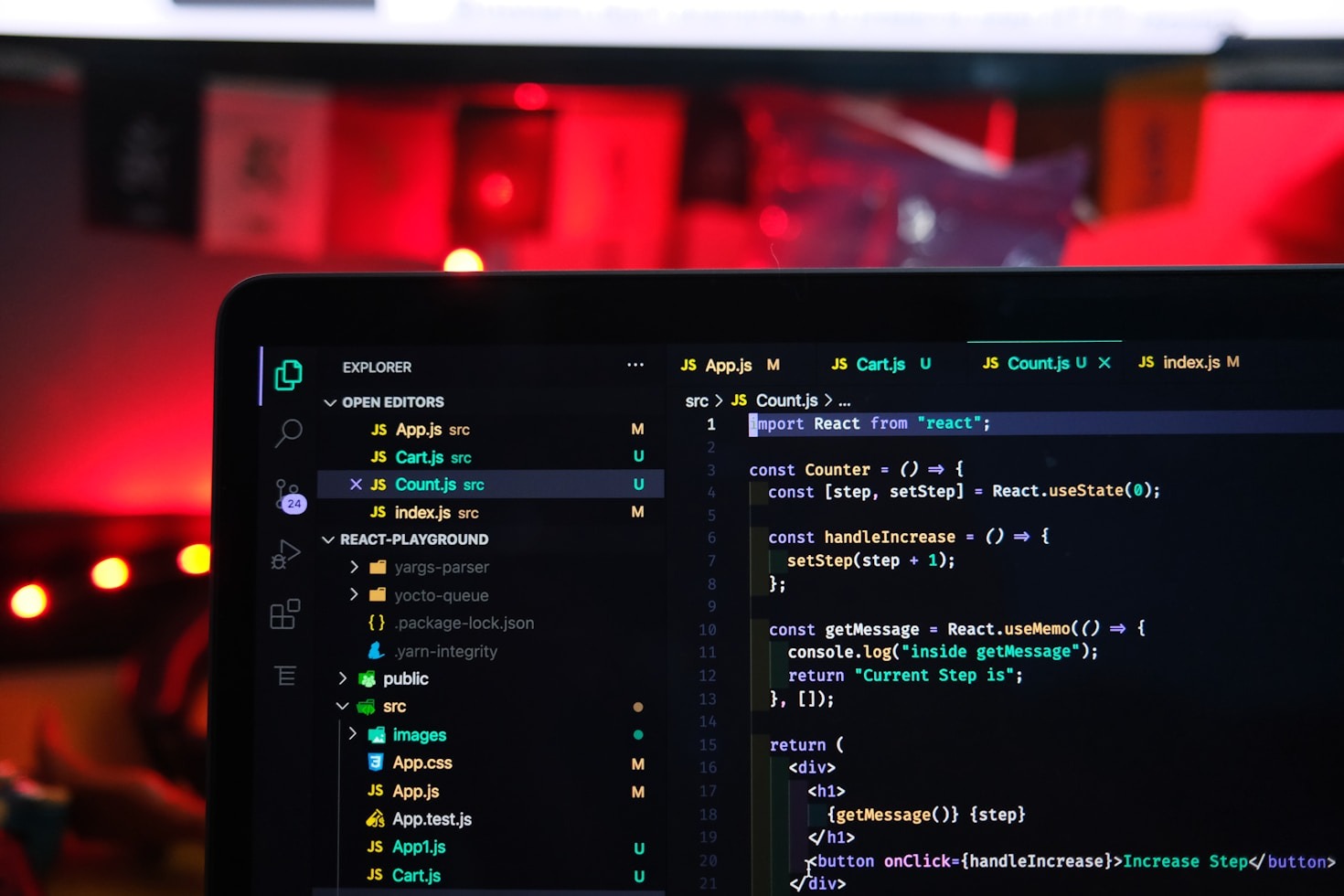 Najczęstsze błędy w kodowaniu JavaScript i jak ich unikać